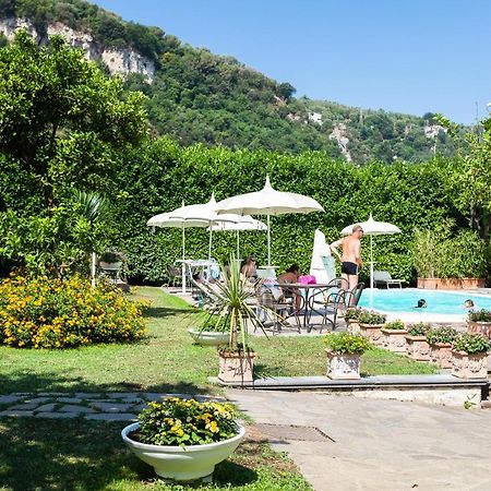 Casa Sorrento, Immerso Nel Verde A Pochi Passi Dal Centro Buitenkant foto