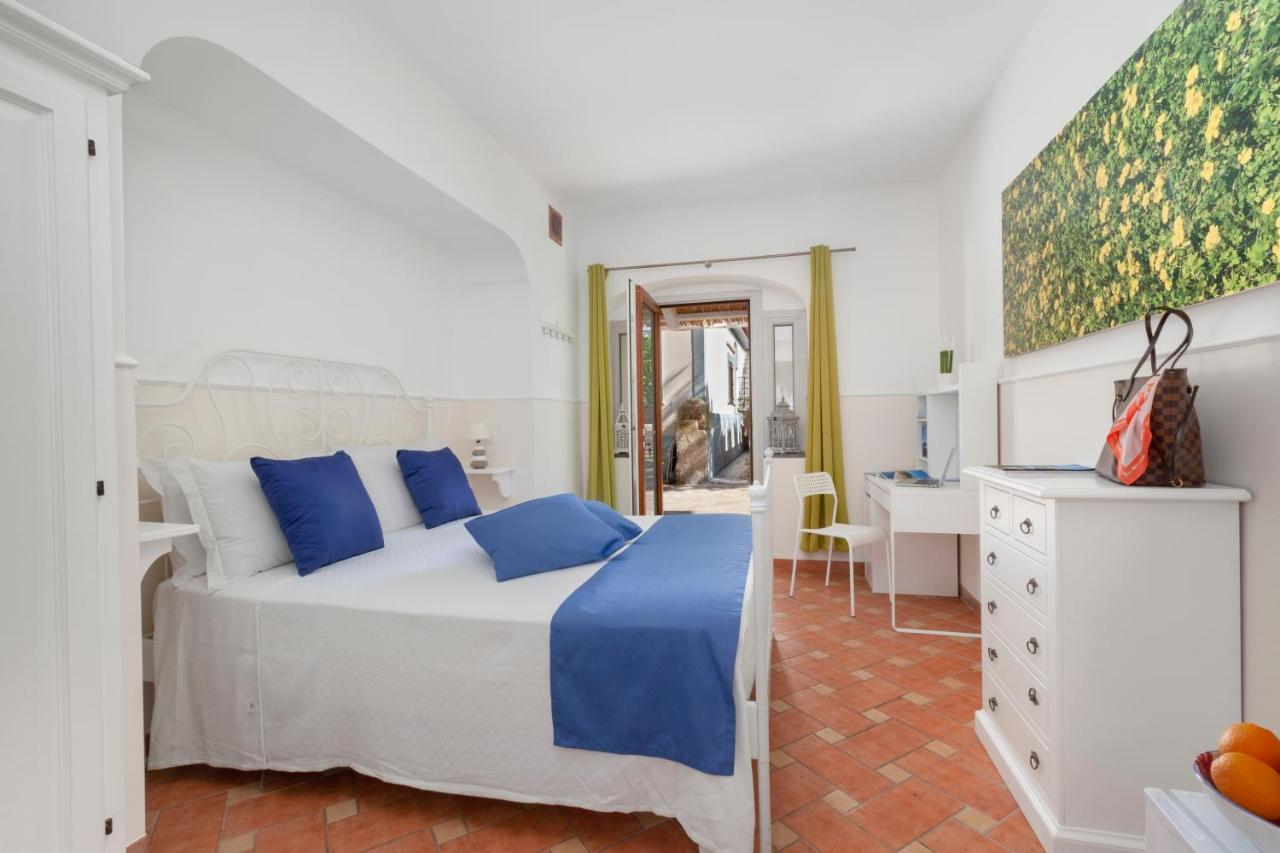 Casa Sorrento, Immerso Nel Verde A Pochi Passi Dal Centro Buitenkant foto
